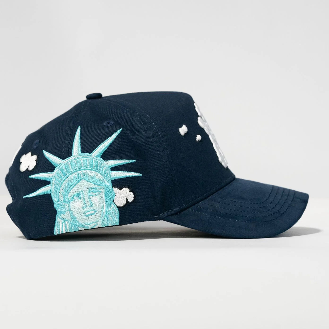 GORRA 31 HATS NEW YORK CLOUD LIBERTY STATUE